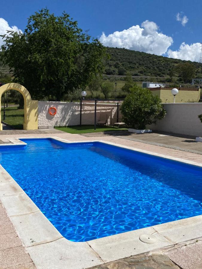 Casa Rural Montes De Trigo ヘレス・デ・ロス・カバジェロス エクステリア 写真