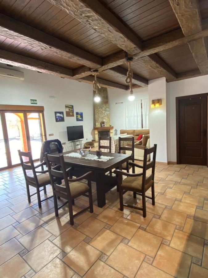 Casa Rural Montes De Trigo ヘレス・デ・ロス・カバジェロス エクステリア 写真